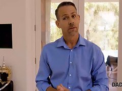 Pijpbeurt, Gevangen, Daddy, Likken, Masturbatie, Kut duiken, Roodharige vrouw, Tiener