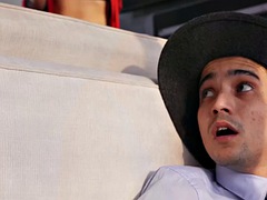 Gros seins, Sucer une bite, Plantureuse, Fétiche, Branlette thaïlandaise, Lingerie, Mère que j'aimerais baiser, Suçant