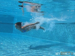 Blasen, Braunhaarige, Paar, Hundestellung, Masturbation, Pov, Rasiert, Jungendliche (18+)