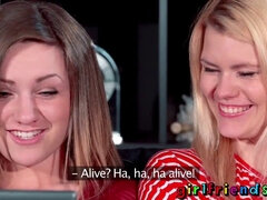 Penetracion con dedos, Besar, Lesbiana, Lamidas, Masturbación, Coño, Afeitado, Adolescente