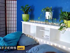 There is nothing in the world that satisfies (Summer Hart) more than a excellent morning screwing - brazzers
