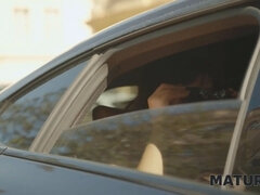 Brunette brune, Tromperie, Femme couguar, Hd, Mature, Séduite, Épouse