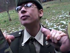 Armee, Braunhaarige, Spermaladung, Fetisch, Gruppe