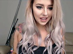 Belle grosse femme bgf, Gros cul, Blonde, Sucer une bite, Gode, Tatouage, Vibromasseur