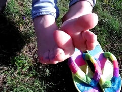 Grosser schwanz, Füsse, Fetisch, Fussjob, Mutti, Im freien, Pov, Muschi