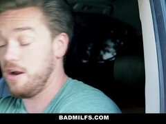 Blondine, Braunhaarige, Hd, Hausfrau, Latina, Zierlich, Flotter dreier, Titten