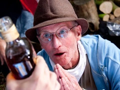 フェラチオ, チン, 指いじり, 手コキする, アウトドア, フェラする, ティーン, 三人