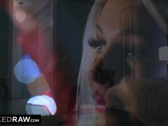 Жопа, Черные, Блондинки, Глубокая глотка, Межрасовый секс, Лизание, Натуральные сиськи, Наездница