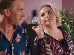 Lustful mom Hannah Blake jaw-dropping adult clip