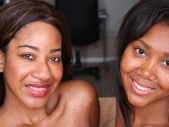 Grosser arsch, Grosse titten, Küssen, Lecken, Lingerie, Milf, Muschi, Titten