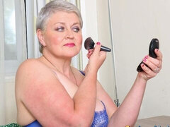 素人, デカ尻, デカパイ, ブロンド, 指いじり, オナニー, ショートヘア, ストリッピング