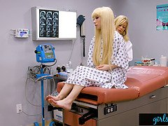 69, 医者, Hd, レズビアン, なめる, 小柄, オマンコ, ユニフォーム