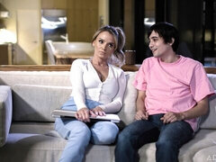 Grote kont, Grote mammen, Pijpbeurt, Schattig, Hondjeshouding, Reusachtig, Moeder die ik wil neuken, Moeder