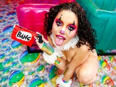 18 jaar, Grote kont, Grote lul, Pijpbeurt, Natuurlijke tieten, Kort haar, Tiener, Tieten likken