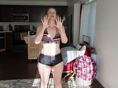 Leie, Bikini, Konturen der schamlippen, Geile alte tussi, Milf, Muschi, Rotschopf, Jungendliche (18+)