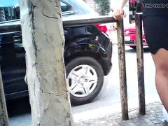 Молоденькие, Подглядывание