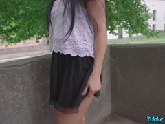 アメリカ人, お尻, 気狂い, チン, なめる, 自然山雀, 公共, スカート