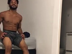 Amateur, Grosse bite, Noire, Noir ébène, Homosexuelle, Branlette thaïlandaise, Branler, Webcam