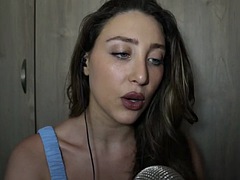 Mouth fetish - damn she bad too