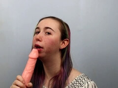 Amateur, Grosse bite, Sucer une bite, Bâillonner, Masturbation, Jouets