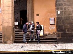 Photosession and threesome with old woman