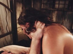 Sucer une bite, Brunette brune, Tir de sperme, Hard