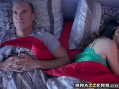 Anna Bell Peaks and Sean Lawless in 'Superstars Love it Thick: Tits Out Like a Light'