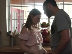 Guy agrees to show stepsister cock and cute teen deals with it