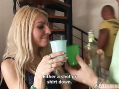 デカ尻, フェラチオ, バック, グループ, オージー, ショートヘア, タトゥー, ティーン