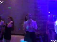 Verga grande, Negro, Mamada, Hembra, Sexo duro, Interracial, Fiesta, Chupando