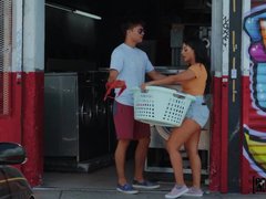 Grosser arsch, Braunhaarige, Vollbusig, Spermaladung, Hardcore, Latina, Im freien, Öffentlich