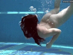 Femelle, Fétiche, Petite amie, Piscine, Solo, Adolescente, Nénés, Sous marin