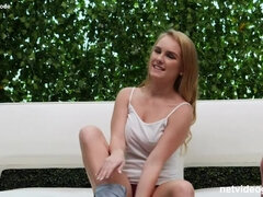 18 ans, Cul, Sucer une bite, En levrette, Hd, Orgasme, Pov, Adolescente