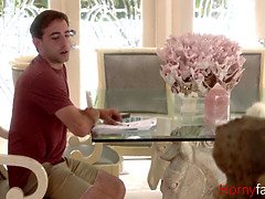 Grosser arsch, Grosse titten, Blasen, Vollbusig, Milf, Reiten