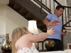 18 ans, Blonde, Sucer une bite, Éjaculation interne, Hd, Embrassement, Léchez, Nénés