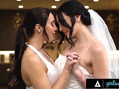 69, デカパイ, レズビアン, なめる, オマンコ, ラフ, フェラする, 結婚式