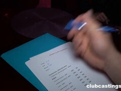 Club, Bailar, Penetracion con dedos, Lamidas, Maduro, Pov, Desnudarse, Tetas