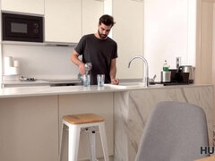 Badkamer, Pijpbeurt, Man die toekijkt, Moeder die ik wil neuken, Geld, Realiteit, Geschoren