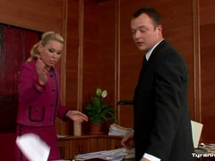 Blondine, Cfnm, Spermaladung, Domination, Weibliche domination, Erniedrigung, Lecken, Büro