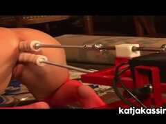 Enthousiasteling, Grote mammen, Sperma shot, Seksspeelgoed, Fetisj, Likken, Kut duiken, Roodharige vrouw