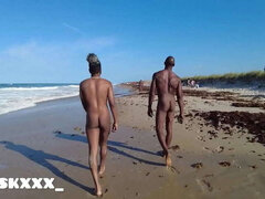 Любители, Большая жопа, Большой член, Кончили внутрь, Межрасовый секс, От первого лица, Сосущие, Тату