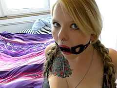 Enthousiasteling, Pijpbeurt, Schattig, Sperma in gezicht, Kokhalzen, Duits, Zuigen, Tiener