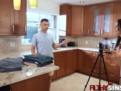 Arsch, Grosse titten, Braunhaarige, Kehlenfick, Hd, Latina, Lingerie, Höschen