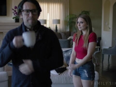 Lécher le cul, Chambre à dormir, Gros cul, Brunette brune, Tromperie, Domination, Famille, Chatte