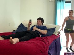 ブロンド, 巨乳な, 捕まる, 淫乱熟女, 現実, 義母, 禁句, のぞき