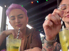 18, 素人, 毛深い, 自家製, レズビアン, なめる, 現実, ティーン