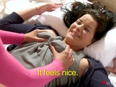 Grote mammen, Mollig, Vingeren, Eerste keer, Lesbisch, Likken, Moeder die ik wil neuken, Tiener