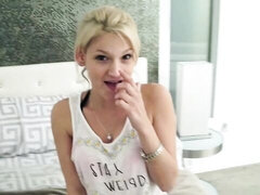 Enthousiasteling, Grote lul, Blond, Pijpbeurt, Gezichtspunt, Geschoren, Mager, Tiener