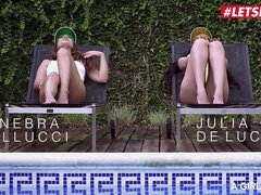 Schlafzimmer, Fingern, Lesbisch, Natürlichen titten, Muschi, Rasiert, Ablutschen, Tätowierung