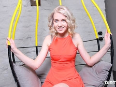 Arsch, Blondine, Blasen, Handjob, Geld, Entkleiden, Jungendliche (18+), Titten